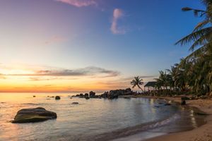 Phu Quoc es conocido por las playas hermosas