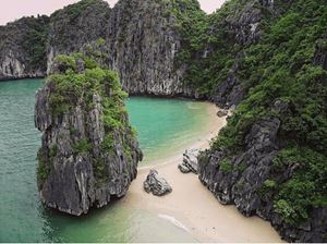 Playa de Ba Trai Dao en Cat Ba