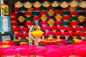 Pueblo de incienso de Hue es un encantador destino lleno de colores y aromas únicos