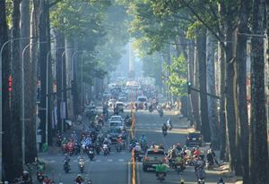 Street scenes that capture the essence of Saigon