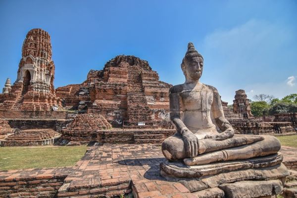 Ayutthaya : Echoes of Ancient Grandeur