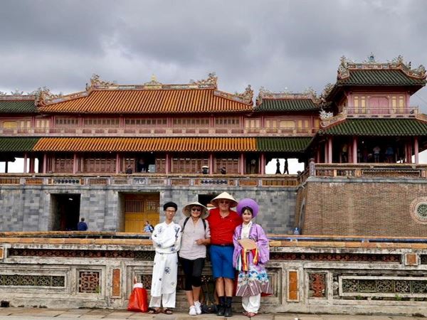 Our dear travelers visit the Imperial City of Hue